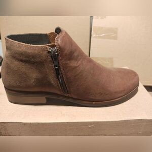 Naot Cognac Leather Brown Suede Helm Ankle Boot